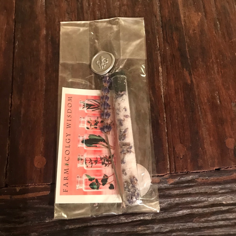 ❗️SOLD ❗️NWT Culinary Lavender and Salt